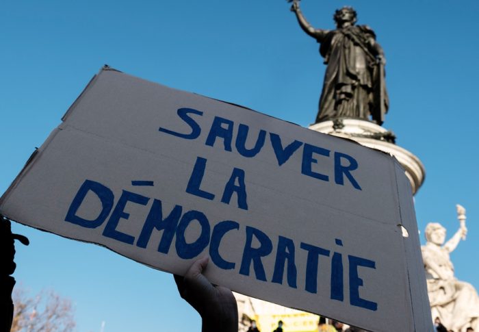 La démocratie française va mal