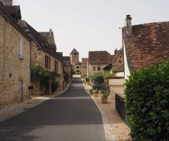 Virée plus beaux villages de France et grotte fraîcheur